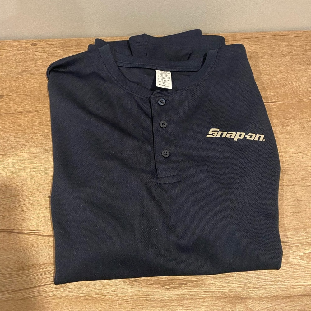 Snap on long sleeve